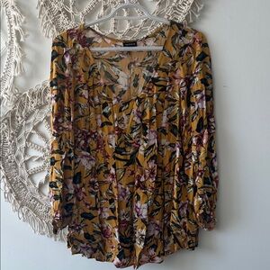 Torrid size 00 Mustard Floral Blouse